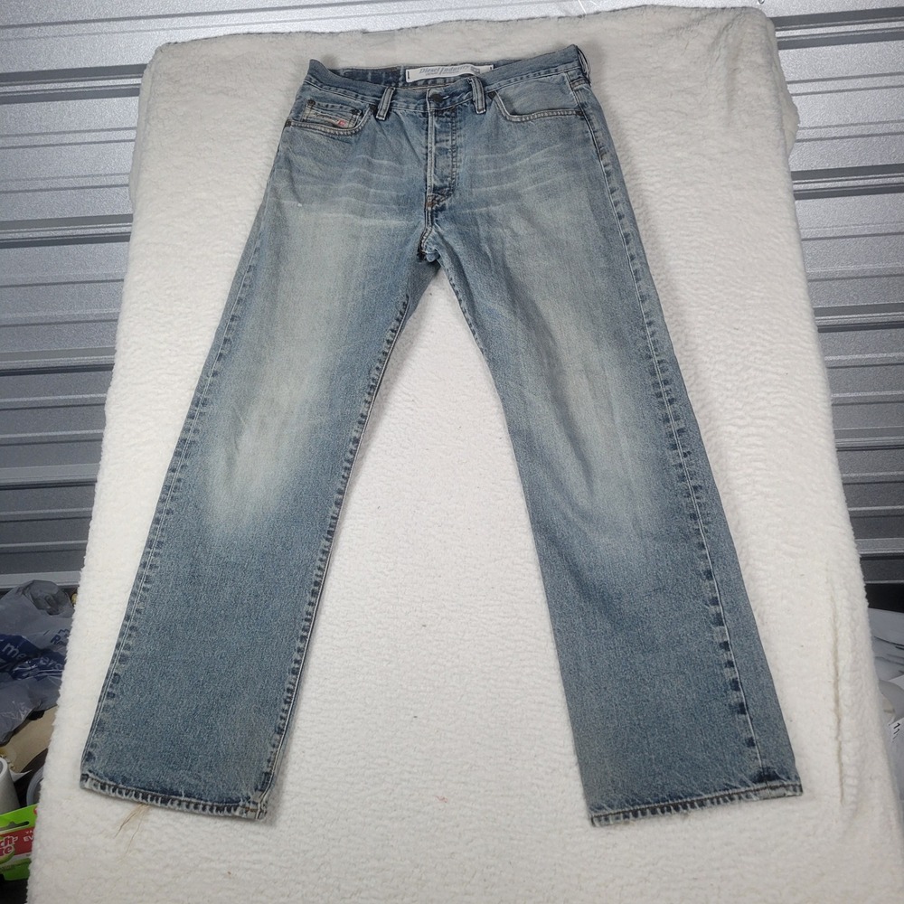 Diesel Kratt Jeans Mens 33x30 Light Wash Straight Leg Made in Italy Button Fly